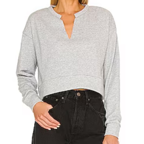 Sonya Sweatshirt in Heather Grey XS
ALL THE WAYS - Picture 1 of 1